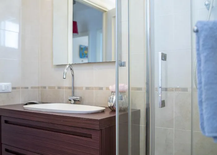 Guesthost - Fellini Family Flat Rimini