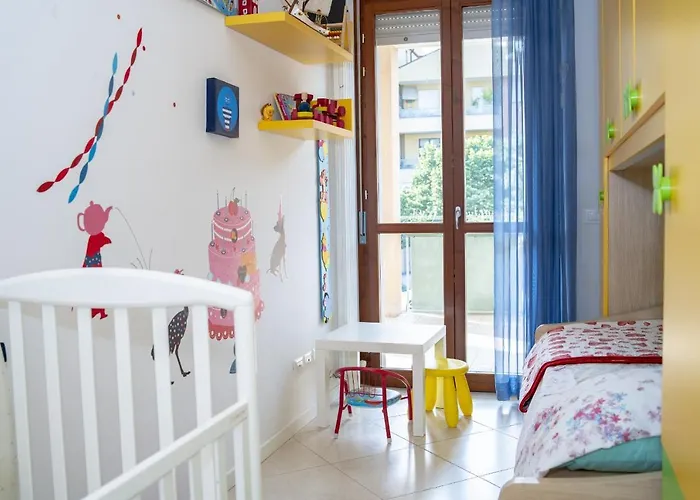 Guesthost - Fellini Family Flat Lägenhet *