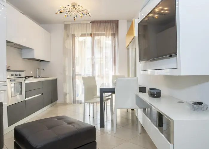 Lägenhet Guesthost - Fellini Family Flat